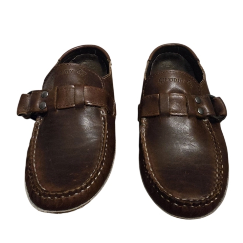 Quoddy Brown Leather Moccasins